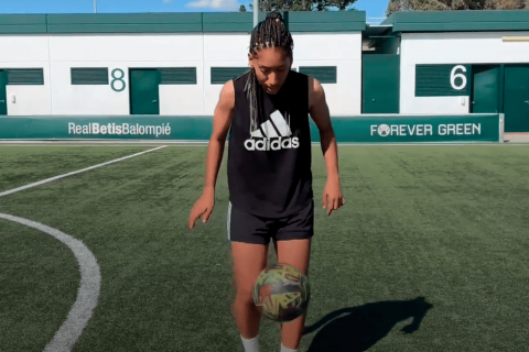 6-toques-con-lucia-leon